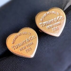 Tiffany & Co. 18k rose gold Return to Tiffany® Heart Tag Stud Mini Earrings